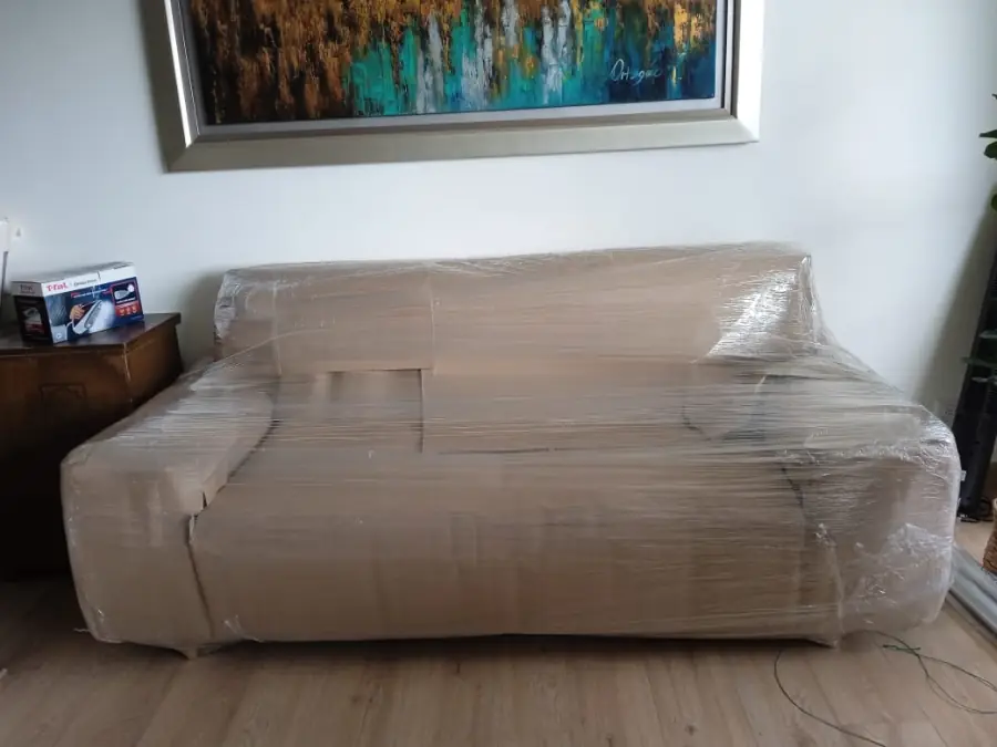 Mueble grande embalado para transporte